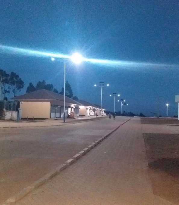 云岩区非洲科特迪瓦太阳能路灯工程